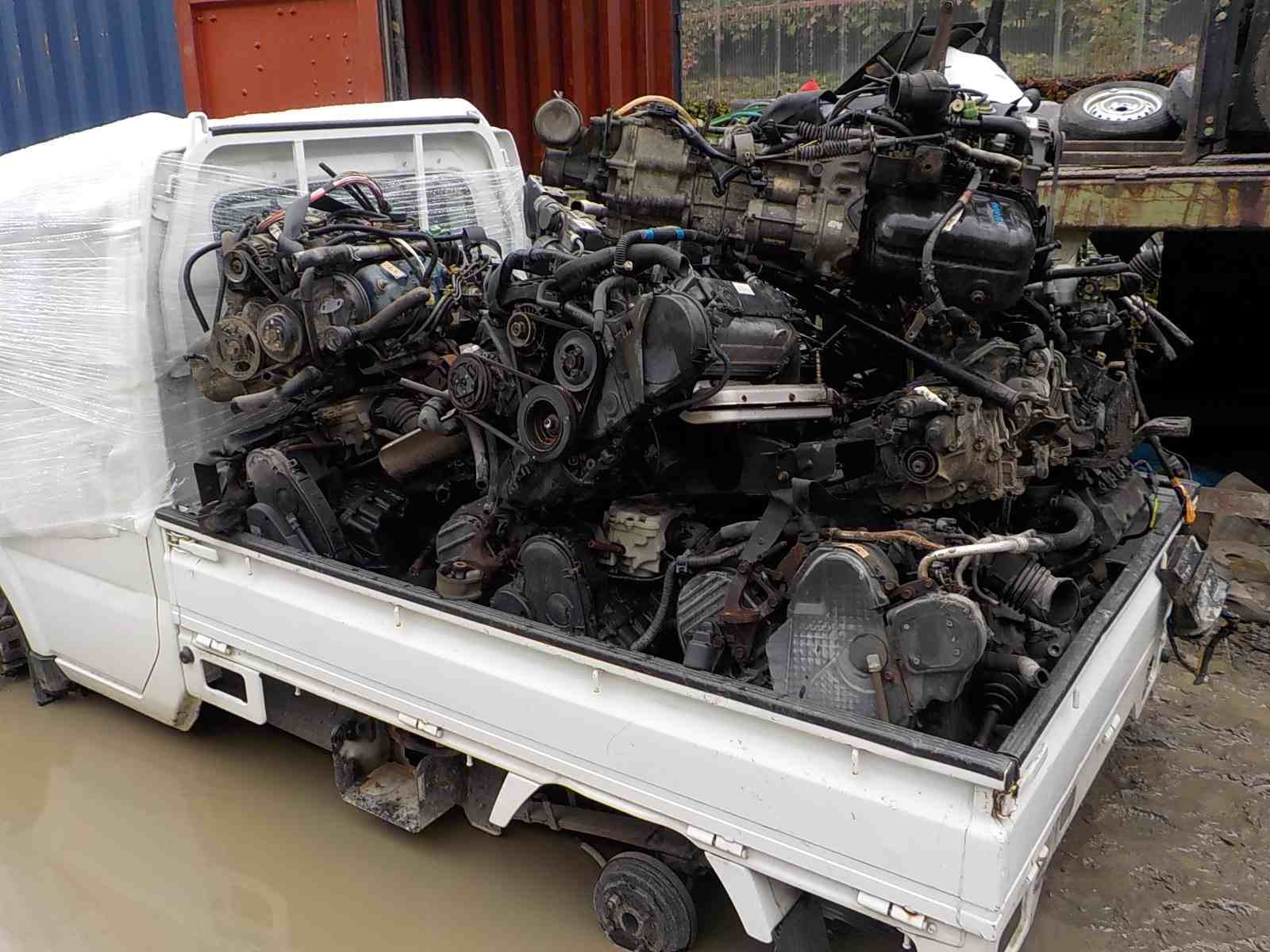 Japanese used auto parts container export to Dubai