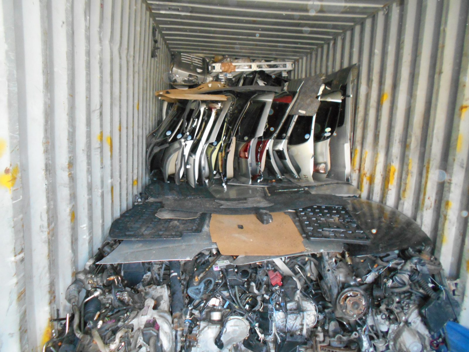 Used Japanese car parts export to Vladivostok