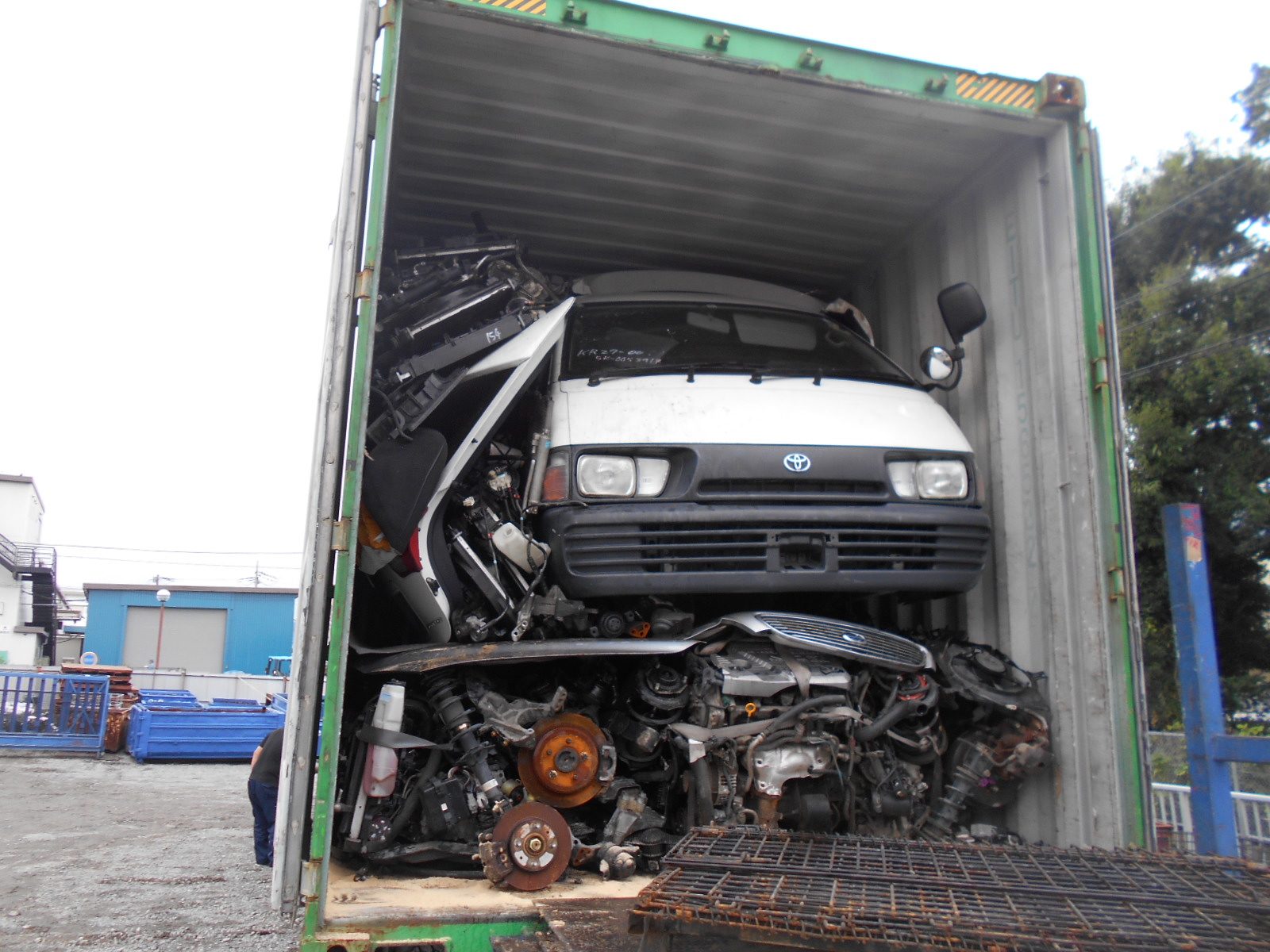 Used Japanese car parts export to Malaysia,used parts japan